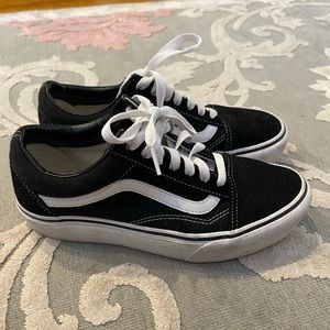 Size 7.5 platform vans black
